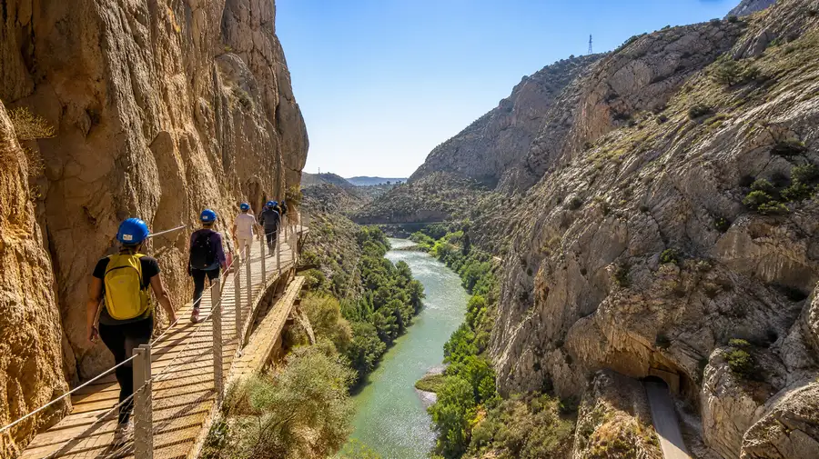 Is Caminito del Rey Safe? Deaths, Renovation, and History